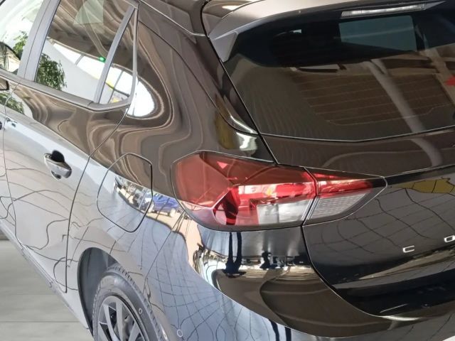 Opel Corsa F Sitz- und Lenkradheizung / 101 PS