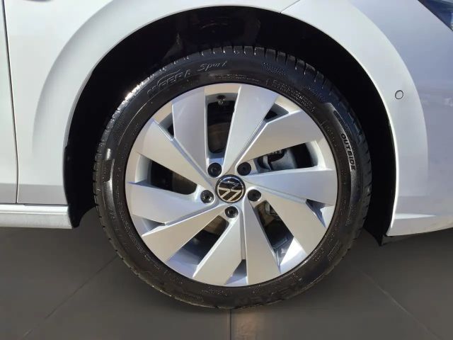 Volkswagen Golf 1.5 TSI Golf VIII