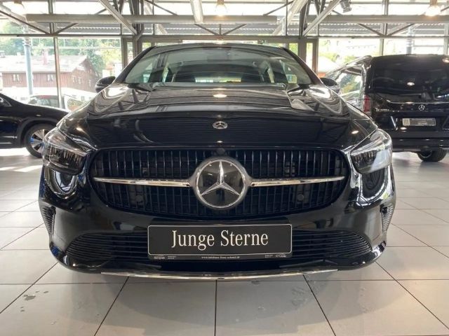 Mercedes-Benz B 200 Progressive Sedan