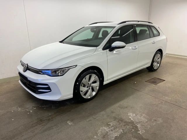 Volkswagen Golf Life Variant