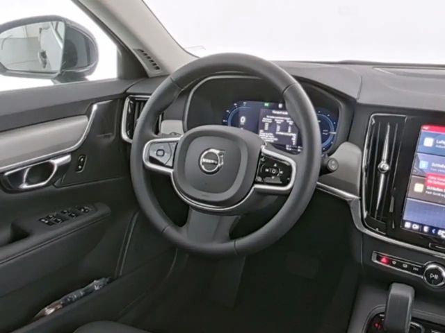 Volvo V90 Core T6