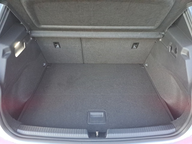 Cupra Born Born NAV LED KAM ACC GJ-REIF 19' 4xKAM SHZ