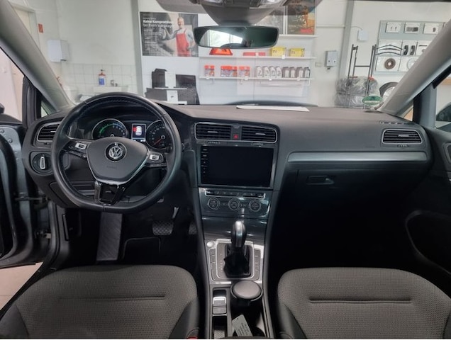 Volkswagen Golf Wärmepumpe CCS-Ladedose ACC DynLi