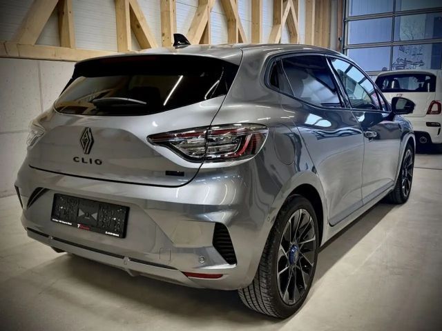 Renault Clio Alpine E-Tech Esprit