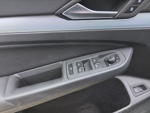 Volkswagen Golf 1.5 eTSI DSG Variant