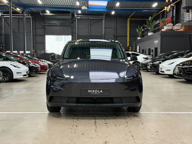 Tesla Model Y RWD
