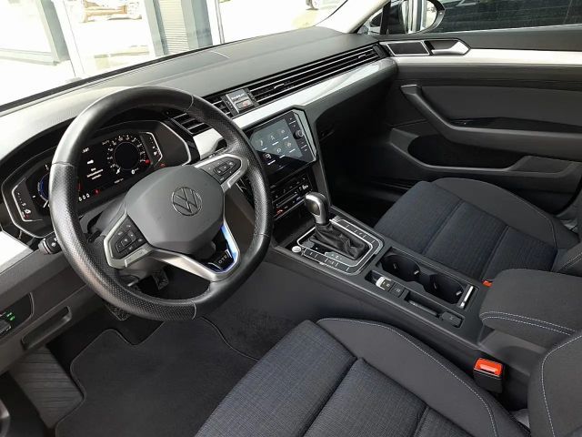 Volkswagen Passat DSG GTE Pro Variant