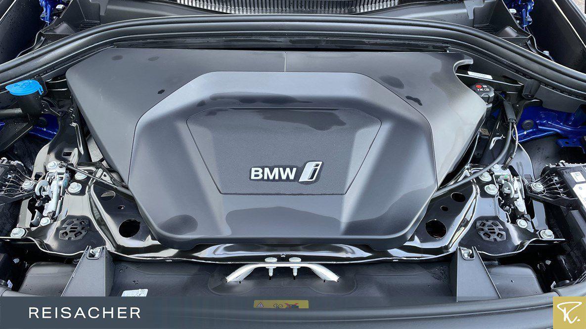 BMW iX1 xDrive30