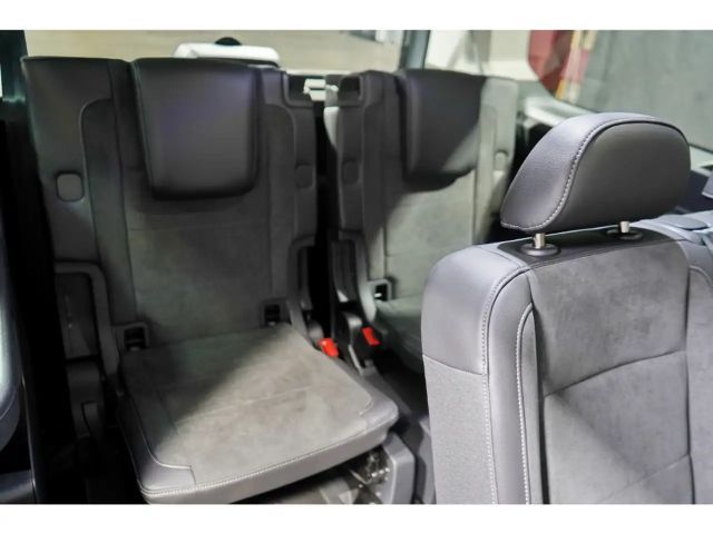 Volkswagen Caddy Dark Label 1,5 TSI AHK PANO Standheizun