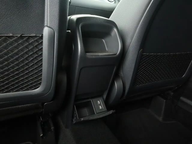 Mercedes-Benz GLA 180 Progressive