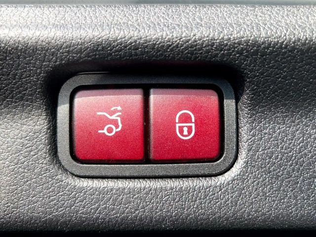 Mercedes-Benz EQE 43 AMG Line Sedan