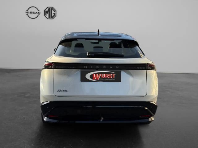 Nissan Ariya 63 kWh 22kW CCS Wärmepumpe Alcantara Kamera SHZ Na