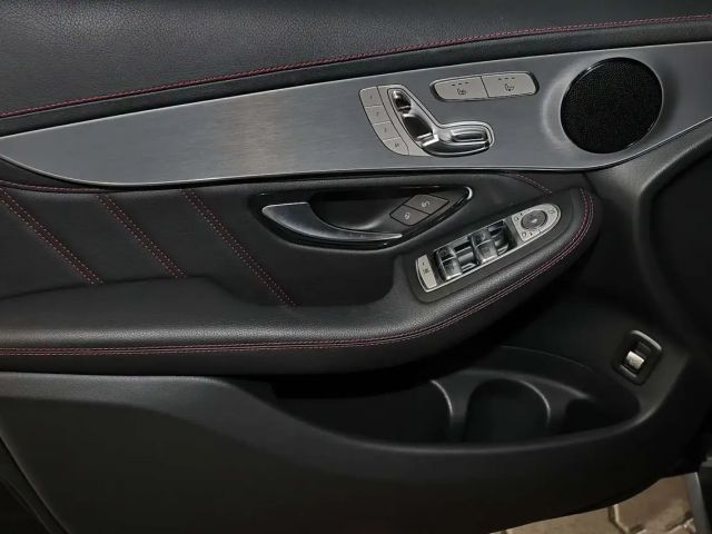 Mercedes-Benz GLC 300 4MATIC AMG Line Coupé