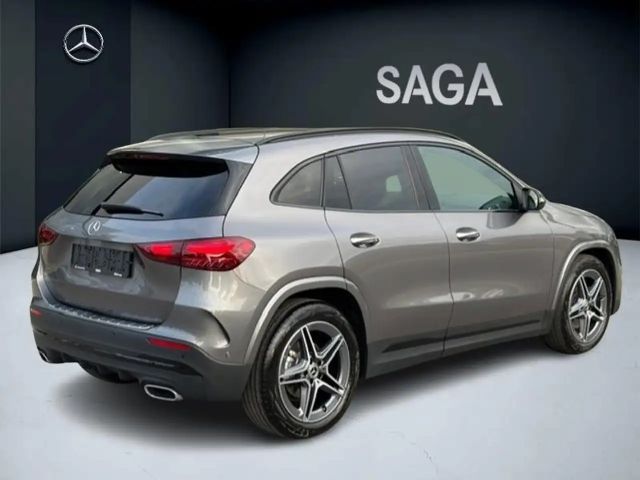 Mercedes-Benz GLA 180 AMG Line