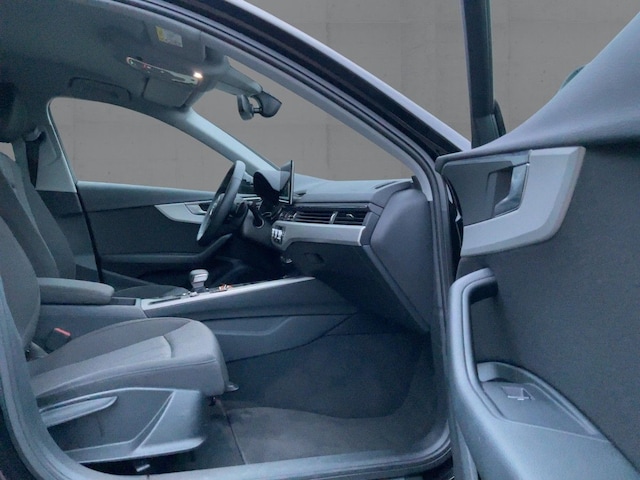 Audi A4 35 TFSI Avant S-Tronic