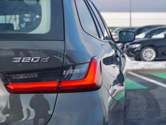 BMW 320 320d Sport Line Touring xDrive