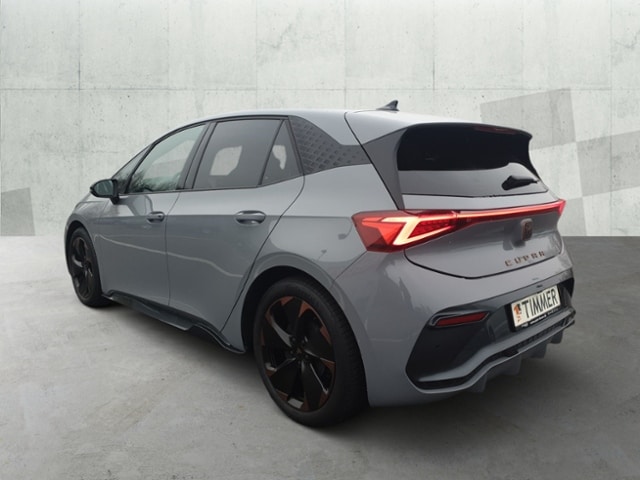 Cupra Born Batterie 62 kWh *LED*SHZG*LENKRAD HZG*LANE ASS*ACC*19"GJR*KAMERA*W-PUMPE*