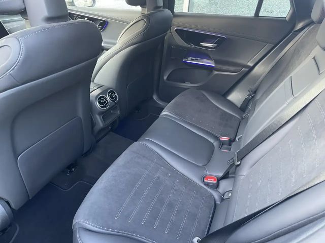 Mercedes-Benz GLC 300 4MATIC AMG Line Premium