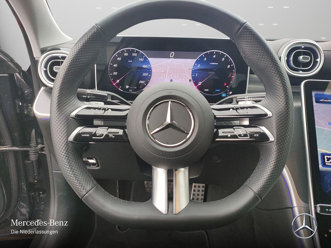 Mercedes-Benz C 180 AMG Line Sedan