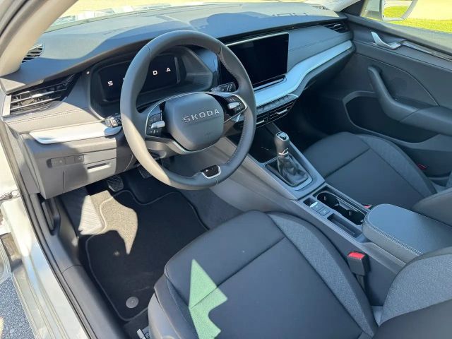 Skoda Octavia Essence TSI