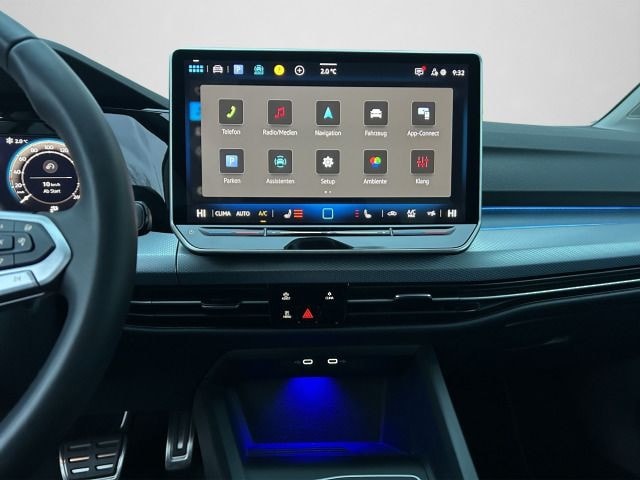 Volkswagen Golf 1.5 TSI DSG Golf VIII IQ.Drive