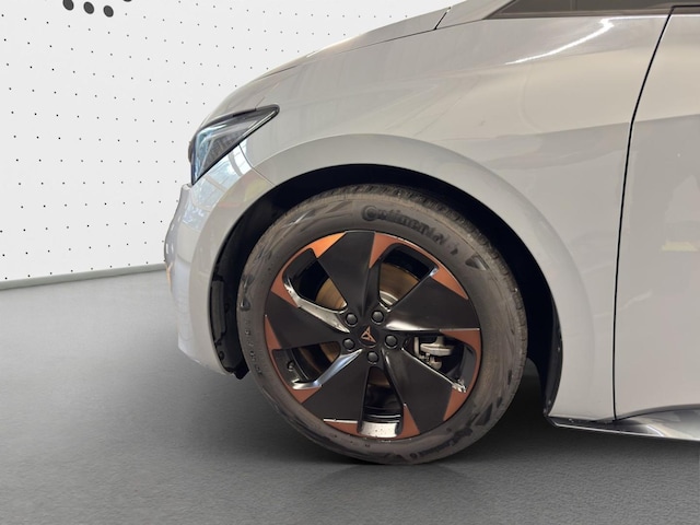 Cupra Born Born *WÄRMEPUMPE*Navi*Kamera*Keyless*19ZOLL*LED*ACC*62 kWh*