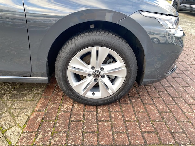 Volkswagen Golf 1.0 TSI Variant