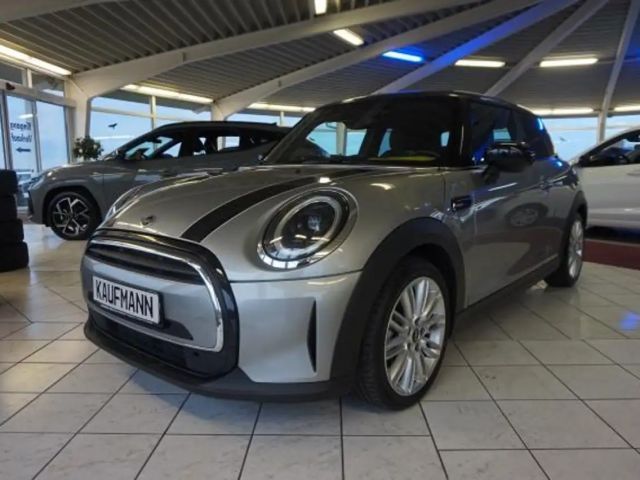 MINI Cooper COOPER 1,5 CAMDEN LEDER NAVI LED SHZ TEMPOMAT 17"