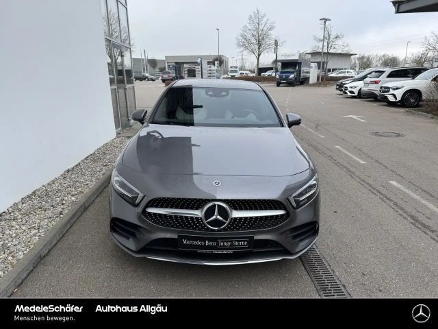 Mercedes-Benz A 250 A 250 e AMG Line