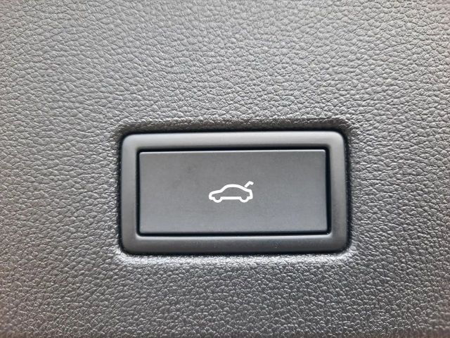 Volkswagen T-Roc IQ.Drive R-Line Style