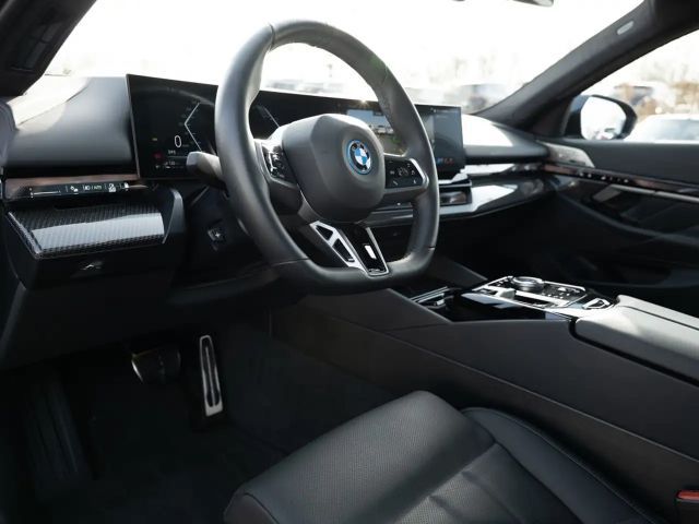 BMW 550 M-Sport Sedan xDrive