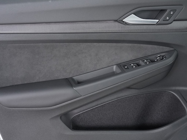 Volkswagen Golf DSG Golf VIII R-Line Style