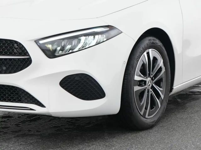 Mercedes-Benz A 200 A 200 Advanced+ AUTOM*AHK*MEMORY*AMBIENTE*RFK*..