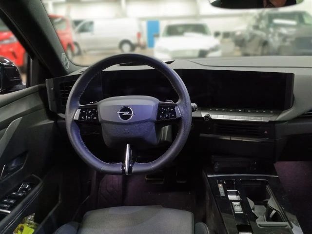 Opel Astra Sports Tourer Ultimate