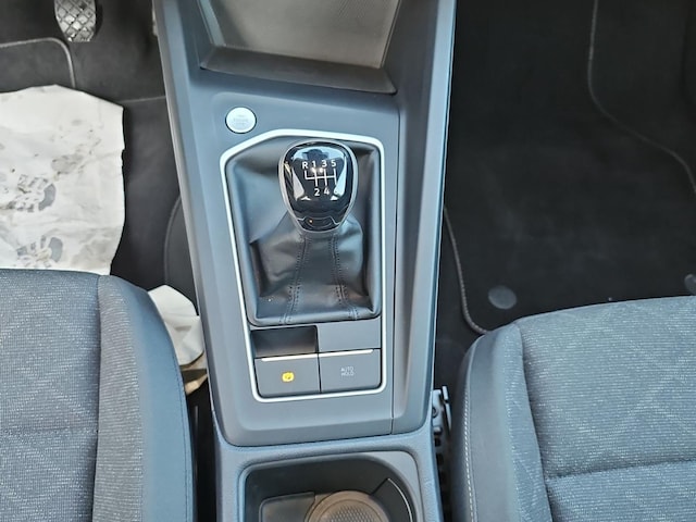 Volkswagen Golf Life Variant