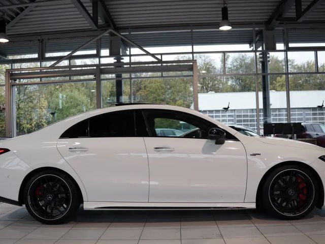 Mercedes-Benz CLA 45 AMG 4MATIC AMG Line Sedan
