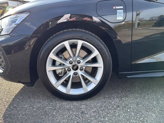 Audi A3 40 TFSI Hybride S-Line Sedan