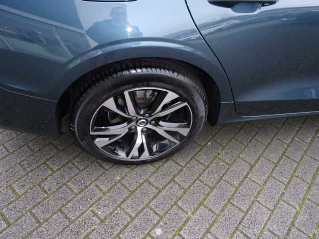 Volvo V60 Dark Plus