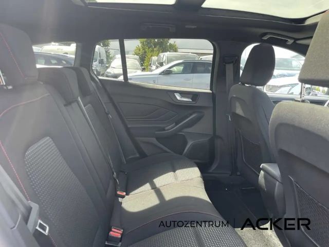 Ford Focus ST Line Wagon