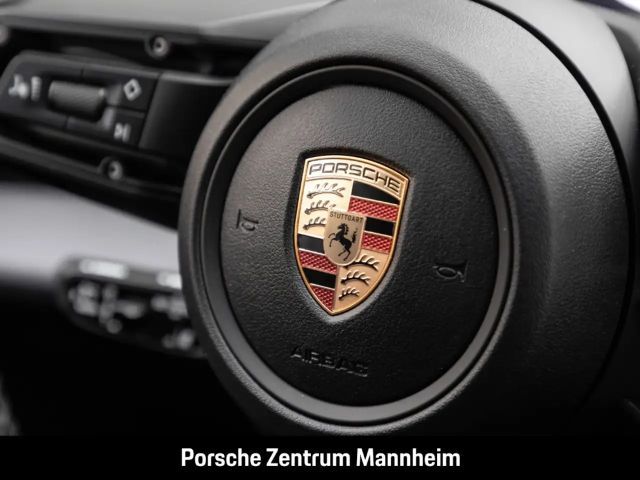 Porsche Taycan 4