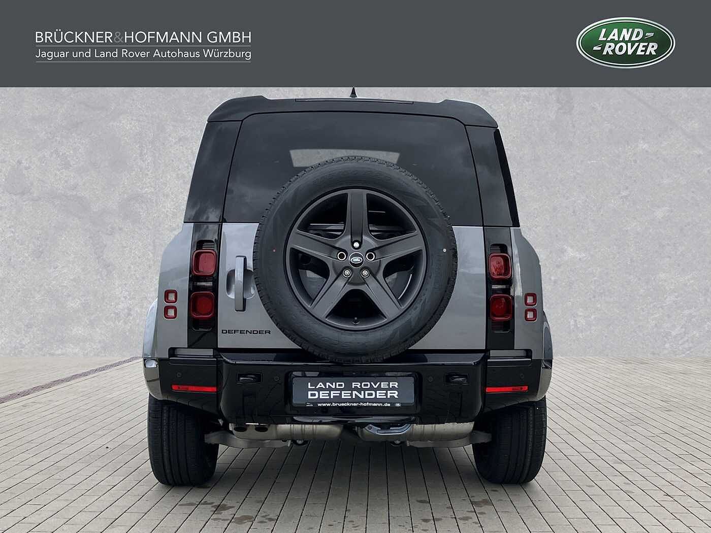 Land Rover Defender 110 Dynamic SE