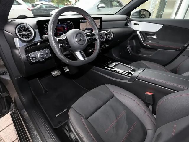 Mercedes-Benz A 200 AMG Line