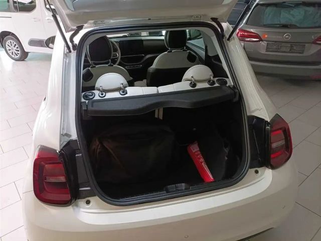 Fiat 500e by Bocelli