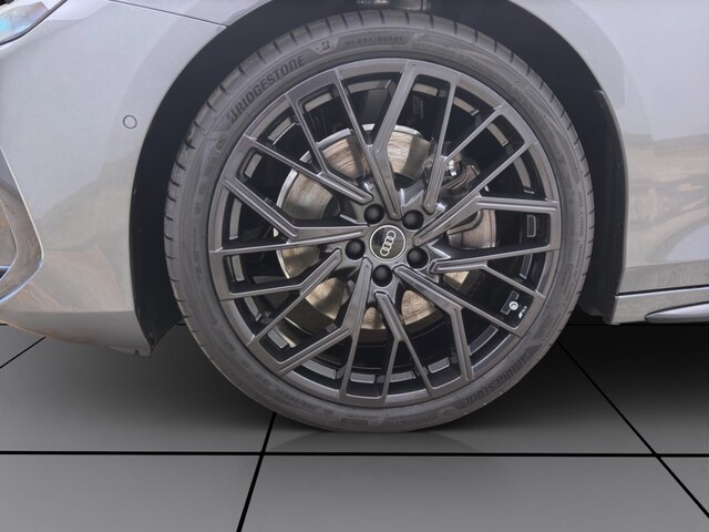 Audi A6 Avant Quattro S-Tronic