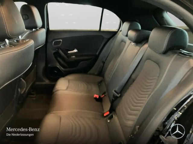 Mercedes-Benz A 250 A 250 e Style