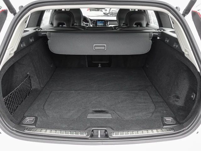 Volvo V60 Cross Country AWD Plus