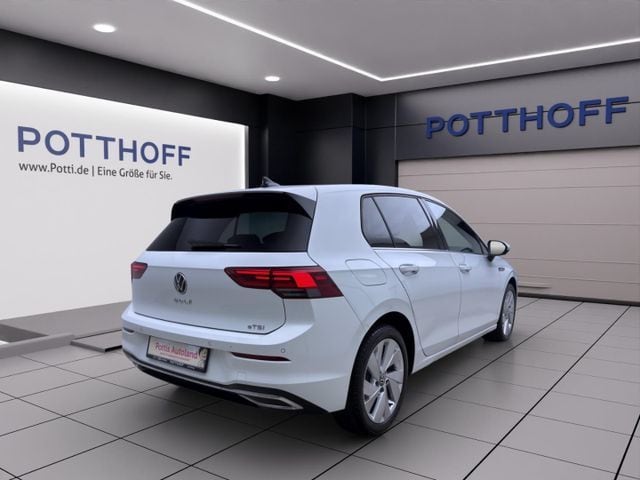 Volkswagen Golf 1.5 eTSI DSG Style
