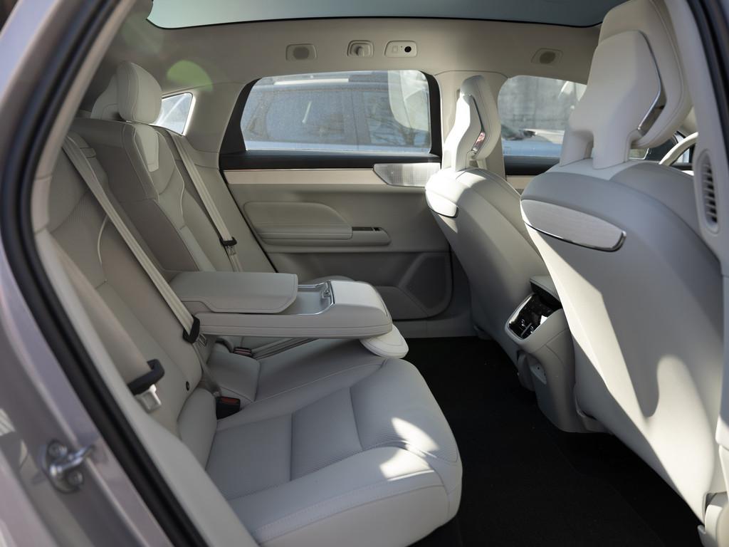 Volvo ES90 Extended range Single motor Ultra