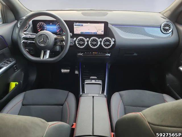 Mercedes-Benz GLA 220 4MATIC AMG Line GLA 220 d