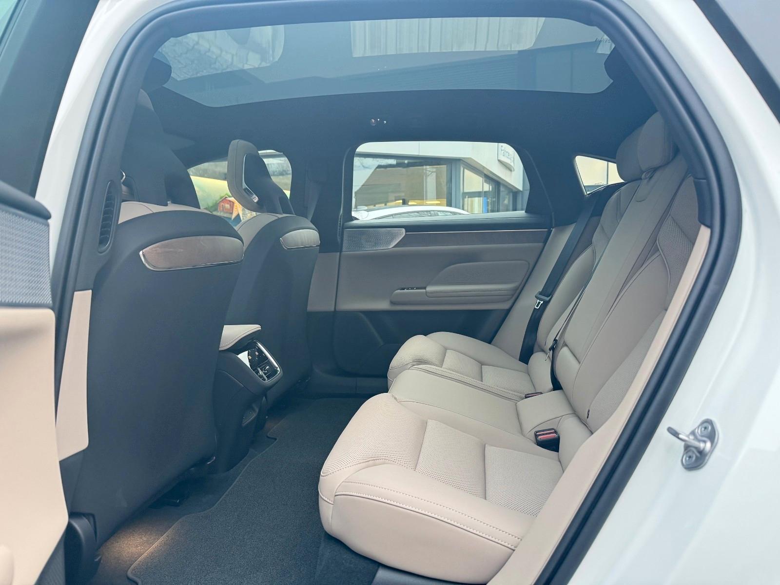 Volvo ES90 Extended range Single motor Ultra